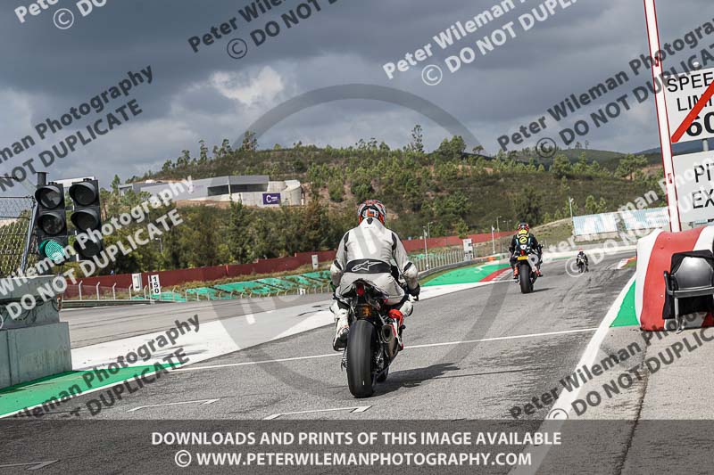 motorbikes;no limits;peter wileman photography;portimao;portugal;trackday digital images